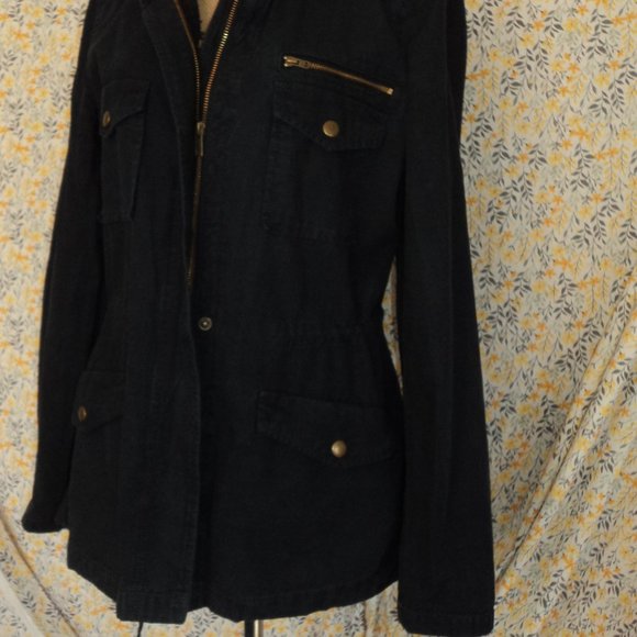 Utility Jacket - Picture 3 of 7